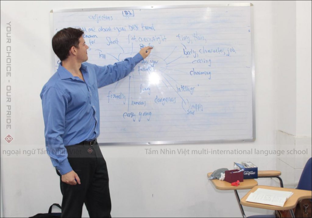 Có nên học tiếng Anh tại Ngoại ngữ Tầm Nhìn Việt